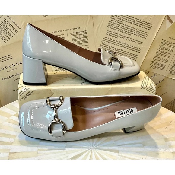 Anthropologie Bibi Lou Valencia Heel Loafer Light Gray Patent Leather - Picture 6 of 11